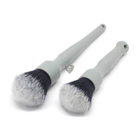 SYNTHETIC DETAILING BRUSH (synthétique) - GREY
